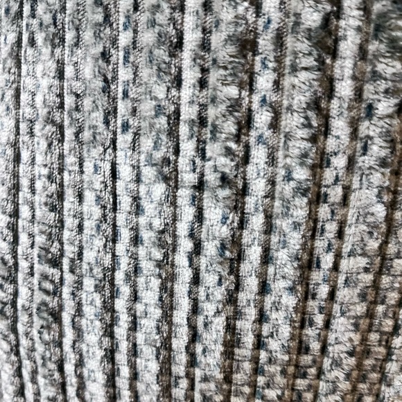 1-NWT CALLISTO HOME FUR/VELVET DECORATIVE PILLOW (Read description for details) - Picture 12 of 17